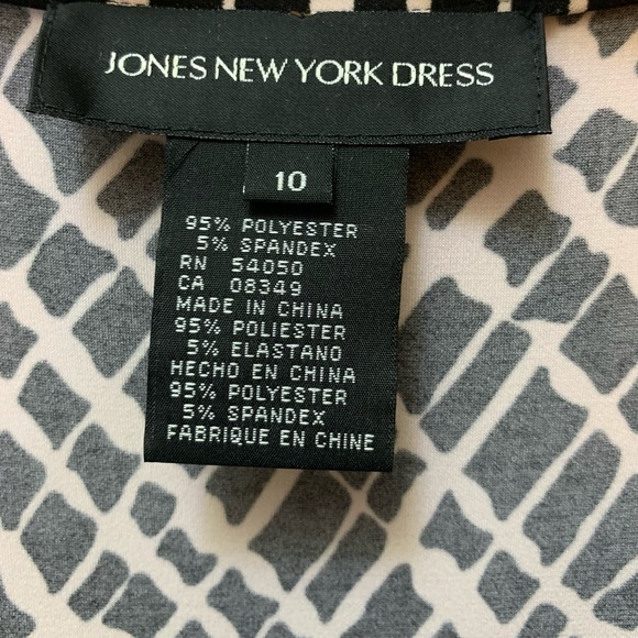 JONES NY, Wrap Dress~Black & White ~ 10 ~Figure Flattering Date Night Great Tw… - Picture 3 of 8